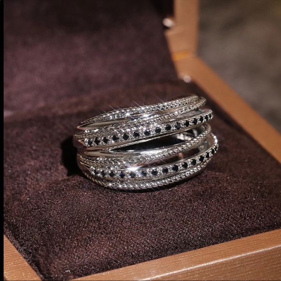 New Women’s 925 Silver Stackable Sapphire Ring - Picture 2 of 5